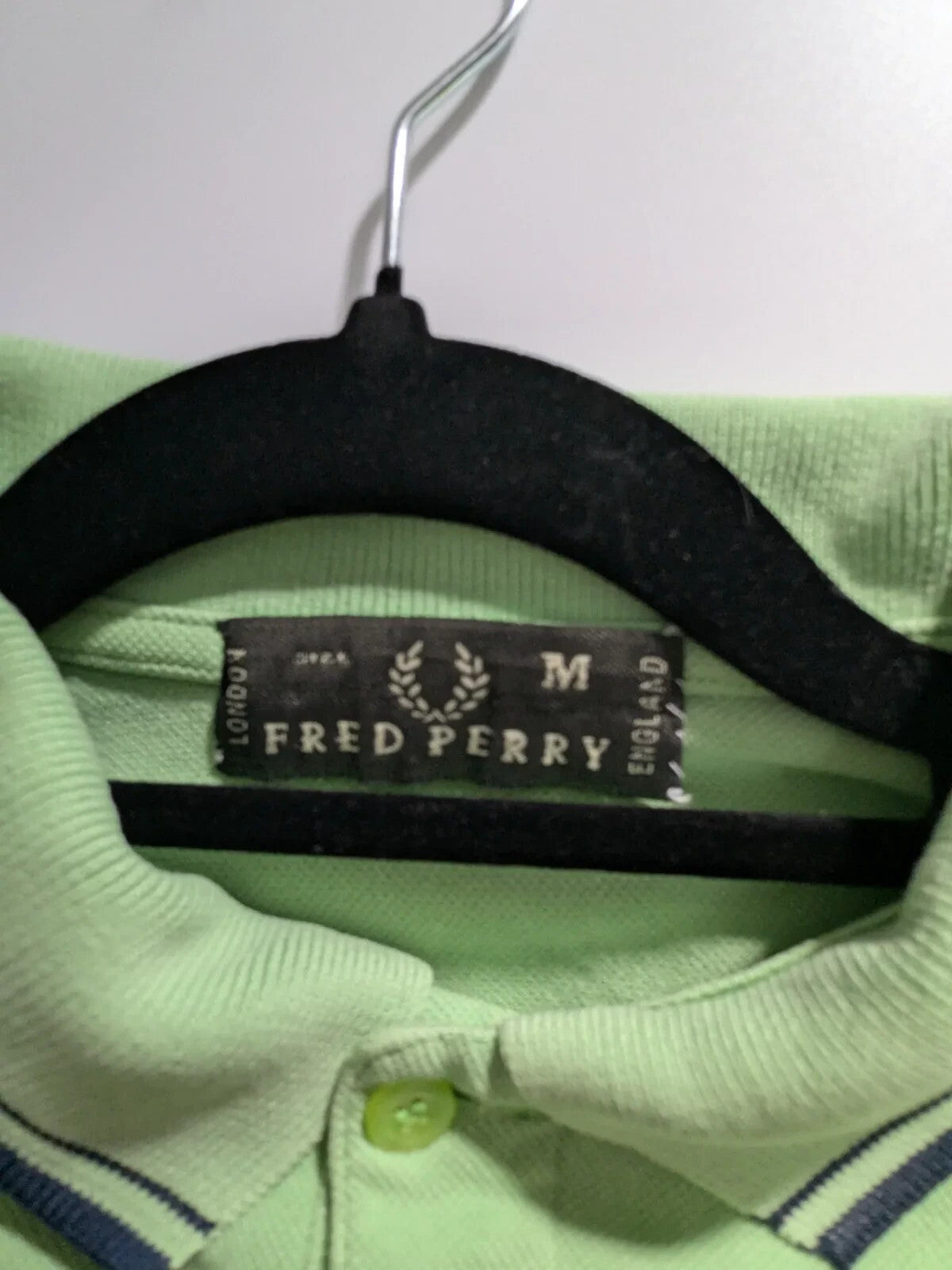 Fred Perry Polo Shirt Medium Green Cotton Pique Striped Logo Button Up Preppy