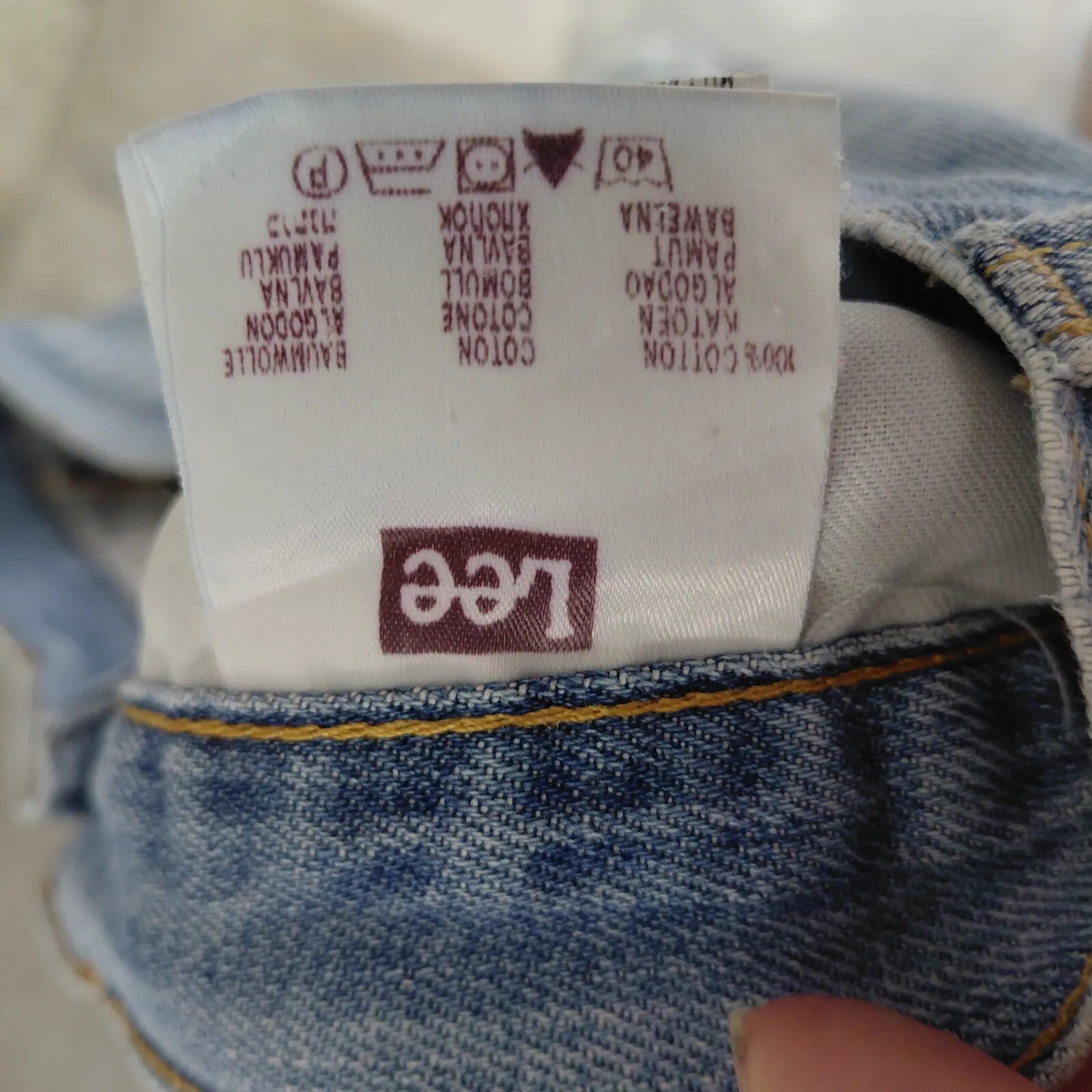 Lee Jean Shorts W34 L36 Light Blue Wash Denim Cuffed Button Fly Light Wash