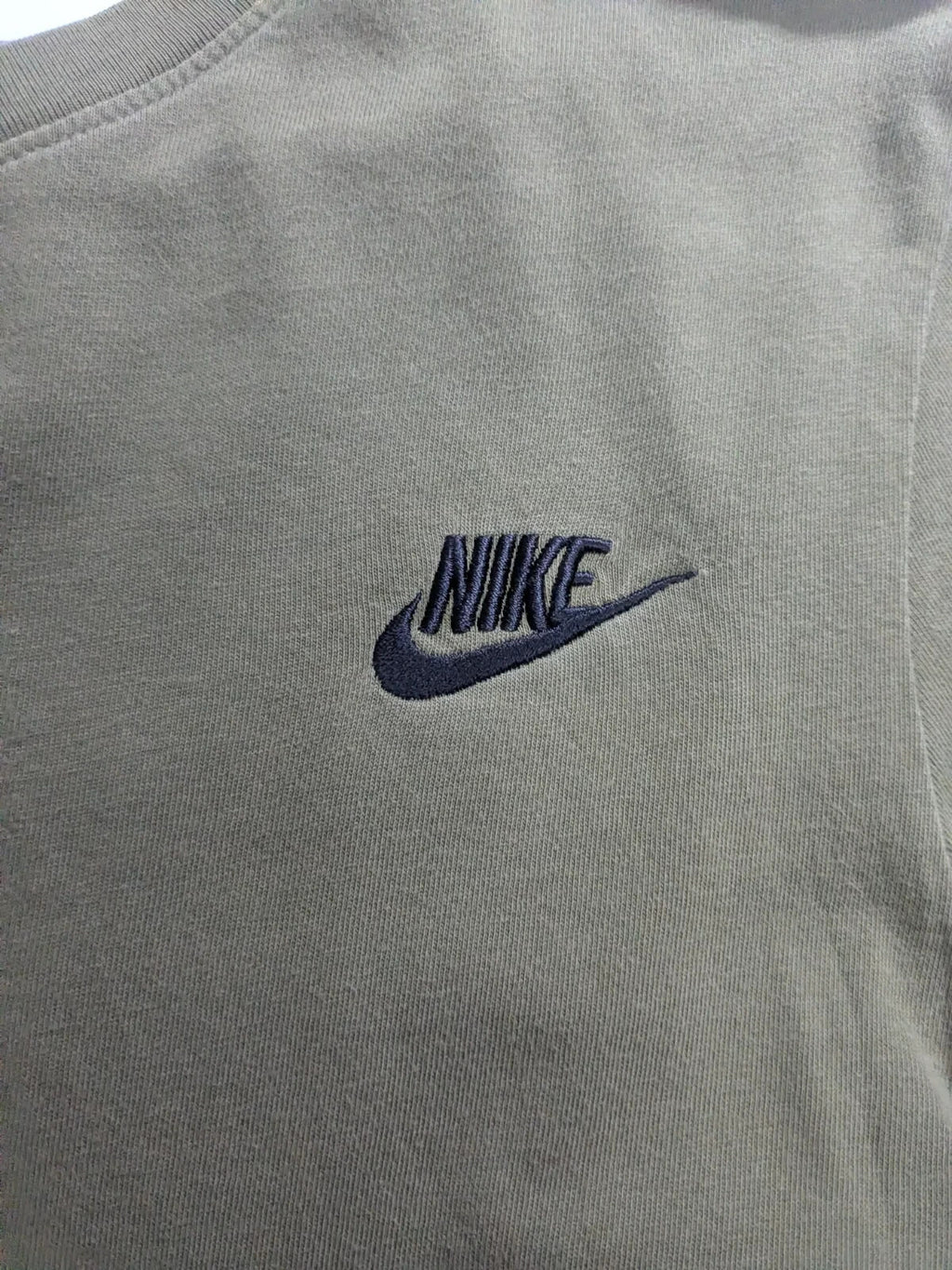 Nike T-Shirt Small Olive Green Logo Athletic Cut Short Sleeve Streetwear