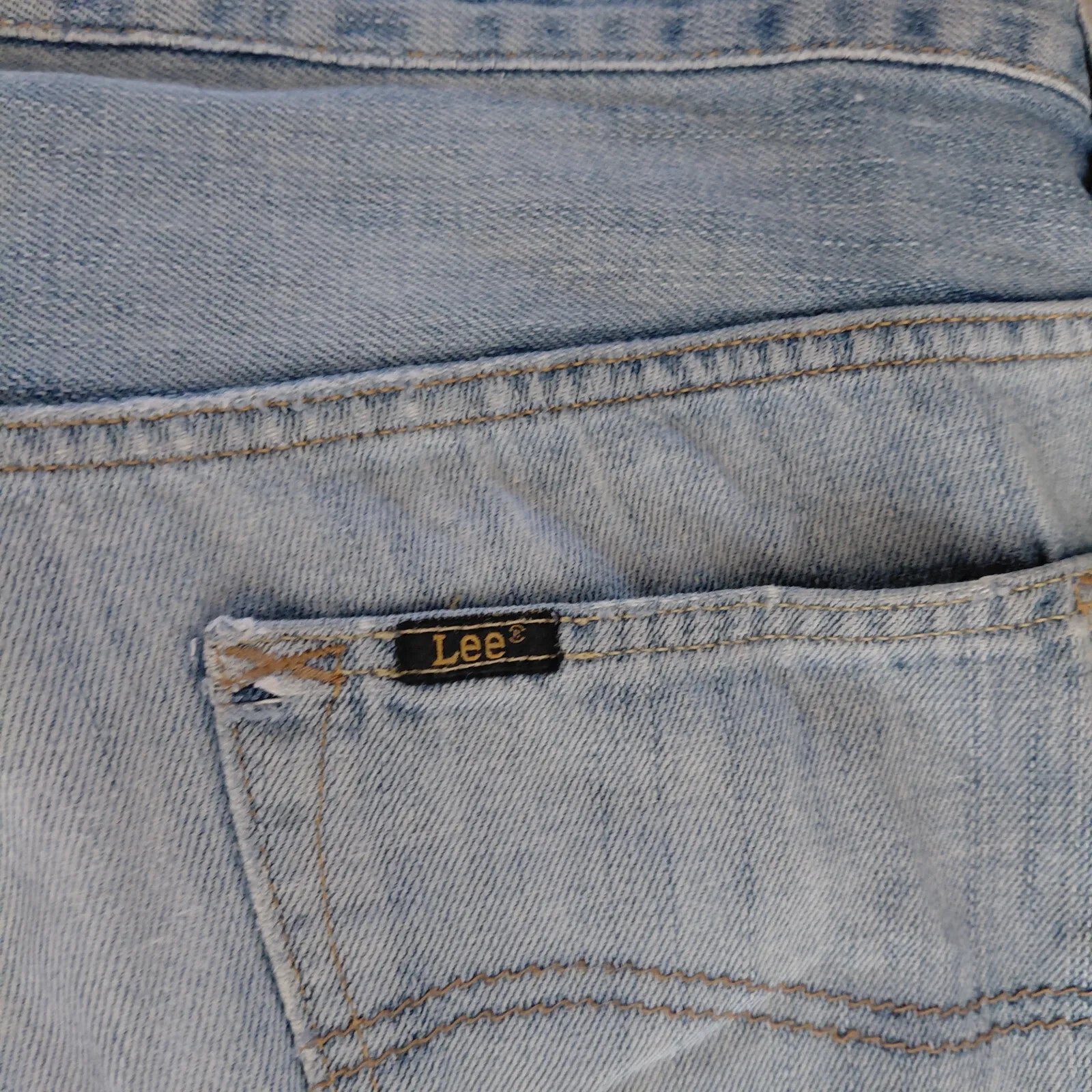 Lee Jean Shorts W34 L36 Light Blue Wash Denim Cuffed Button Fly Light Wash