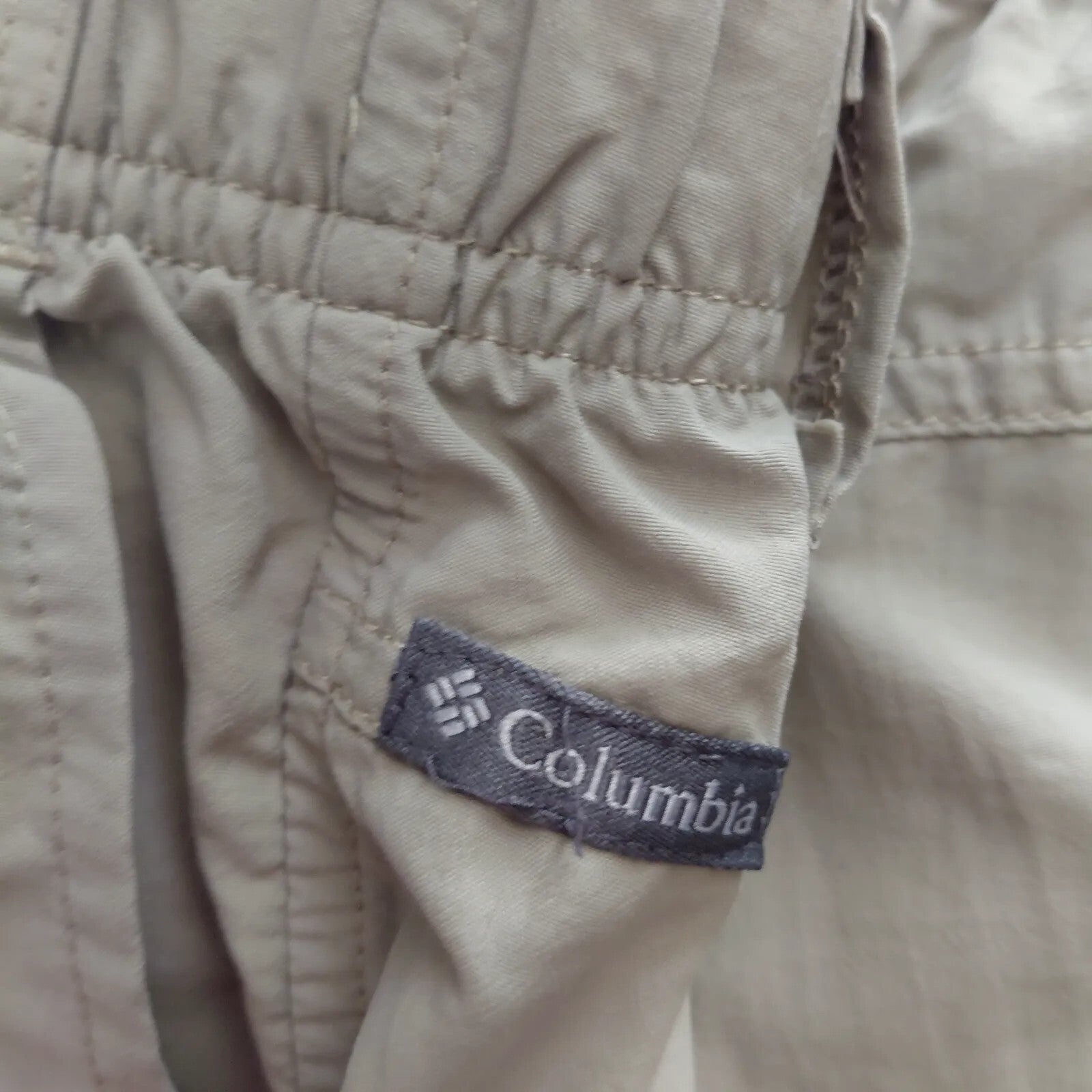 Columbia Cargo Shorts L Khaki Nylon Outdoor