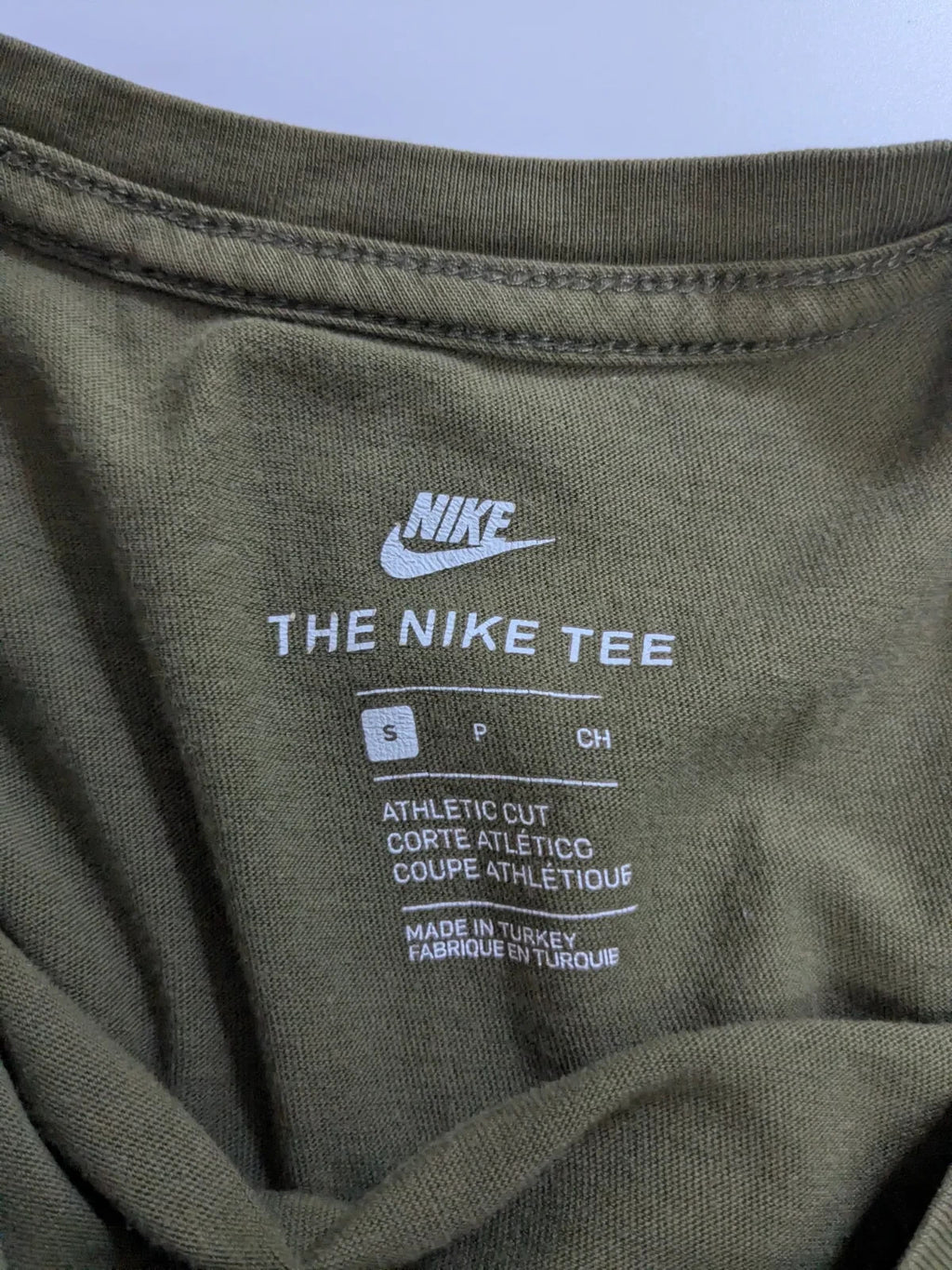 Nike T-Shirt Small Olive Green Logo Athletic Cut Short Sleeve Streetwear