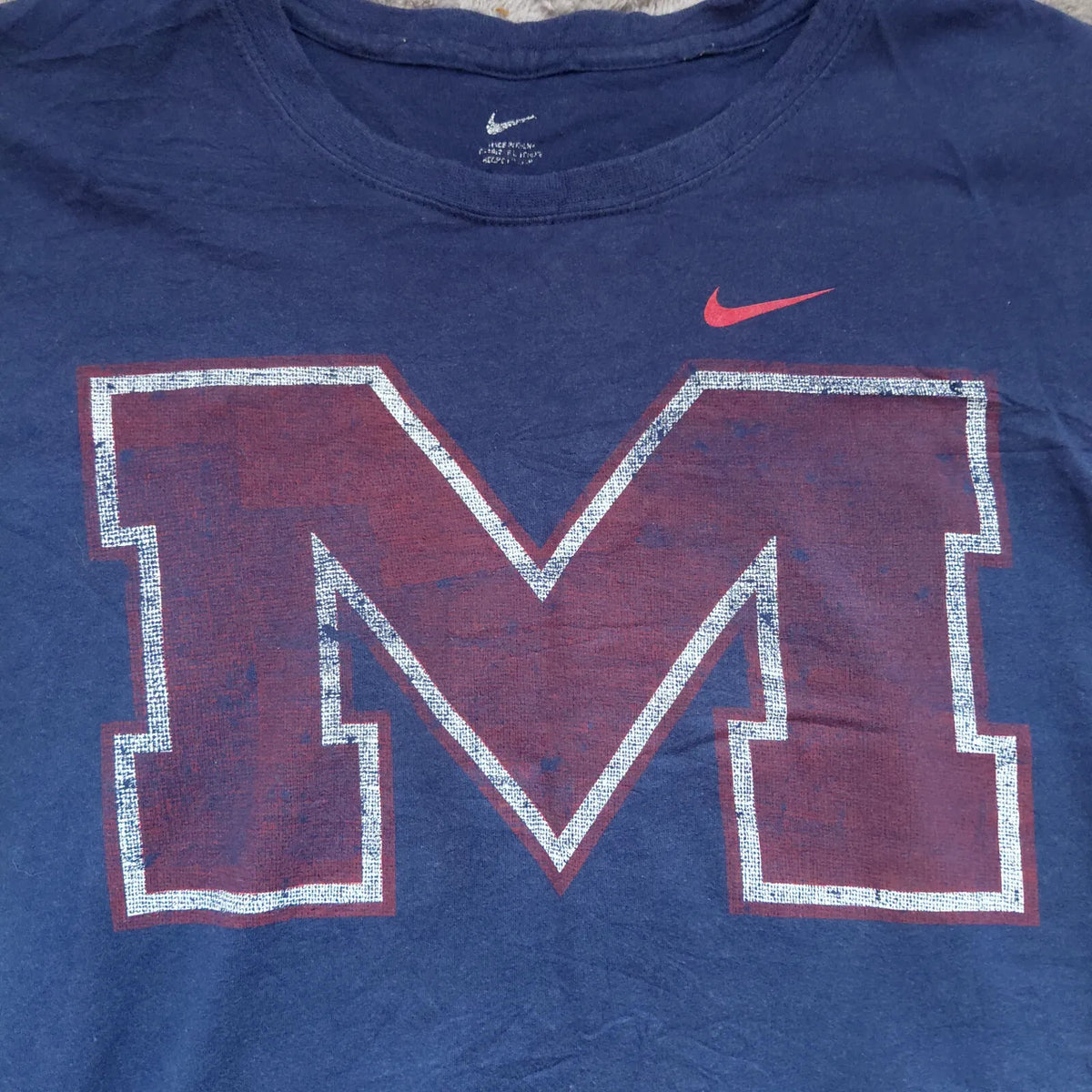 Nike Crew Neck T Shirt Navy Blue Cotton Large M Graphic Nike Swoosh Logo Short