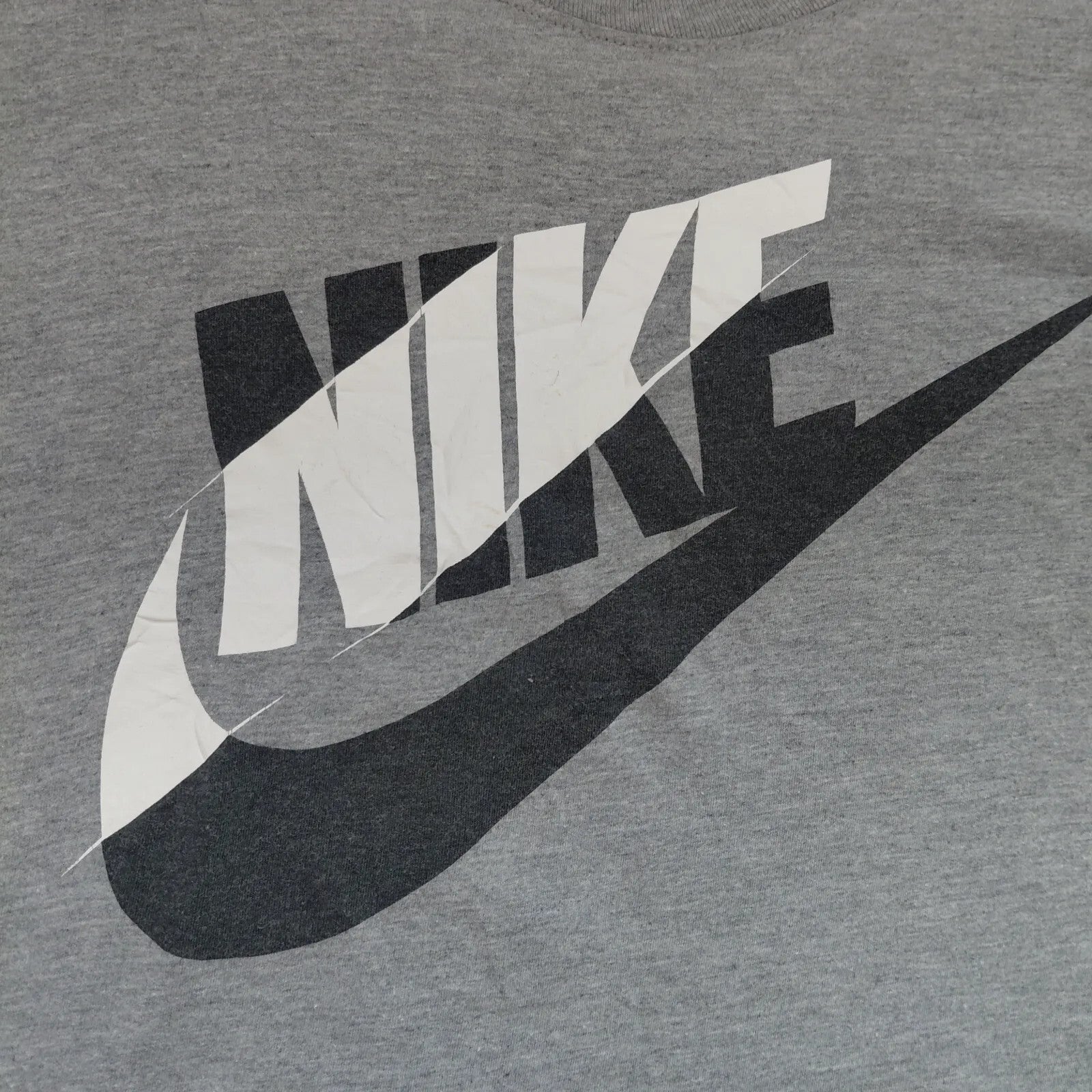 Nike Crew Neck T Shirt Large Grey Nike Logo Graphic Short Sleeve Athletic