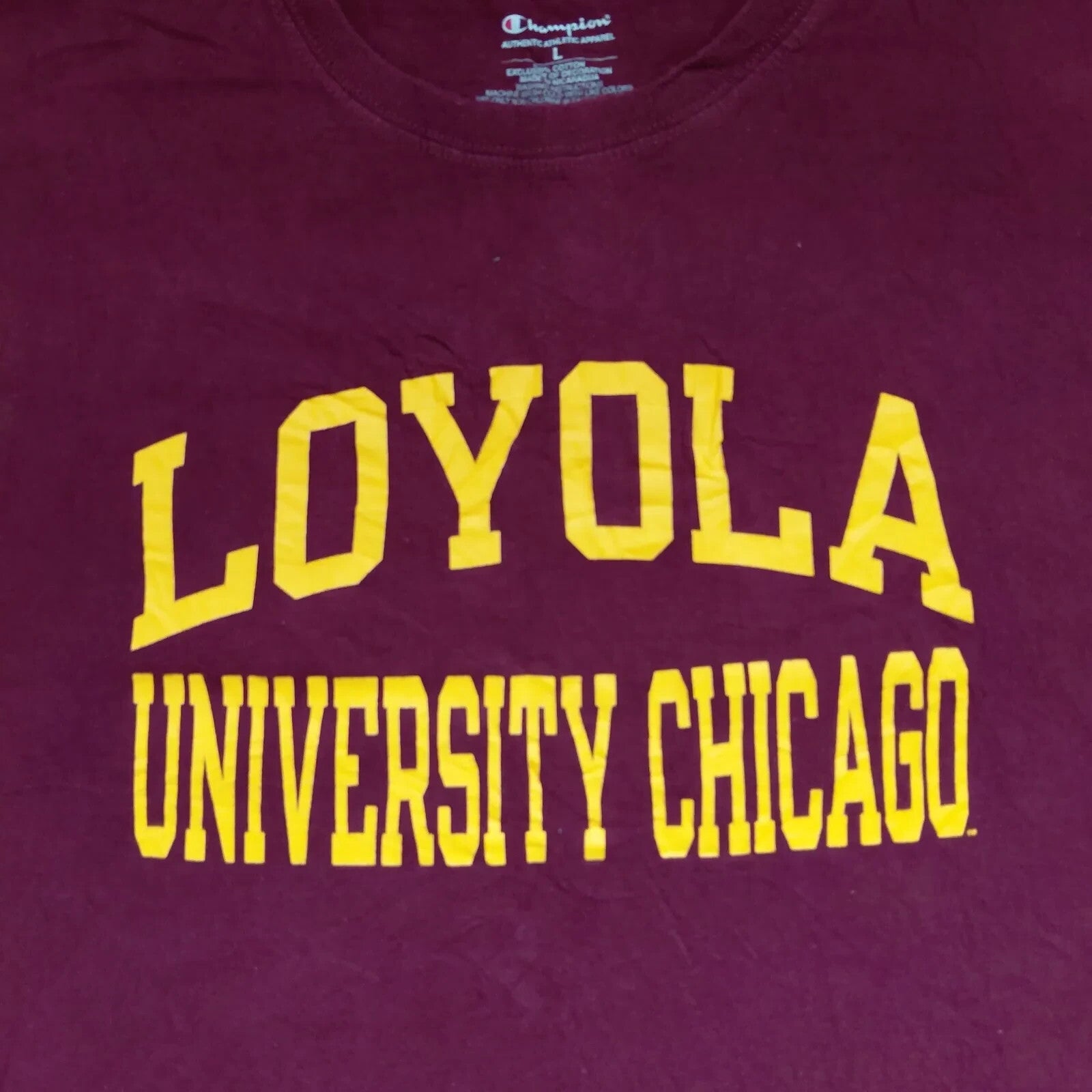Champion Loyola University Chicago T Shirt Men's Large Burgundy Graphic Tee