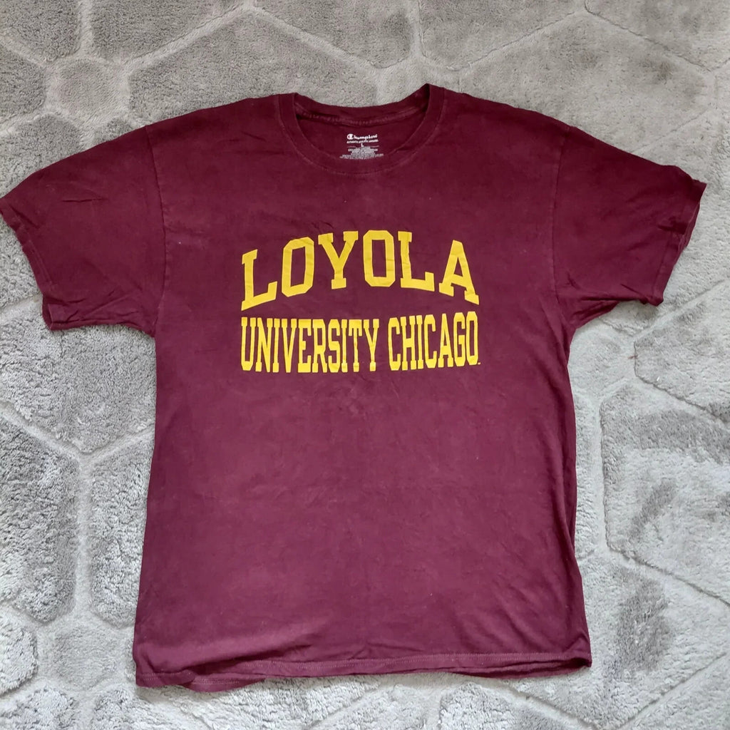 Champion Loyola University Chicago T Shirt Men's Large Burgundy Graphic Tee