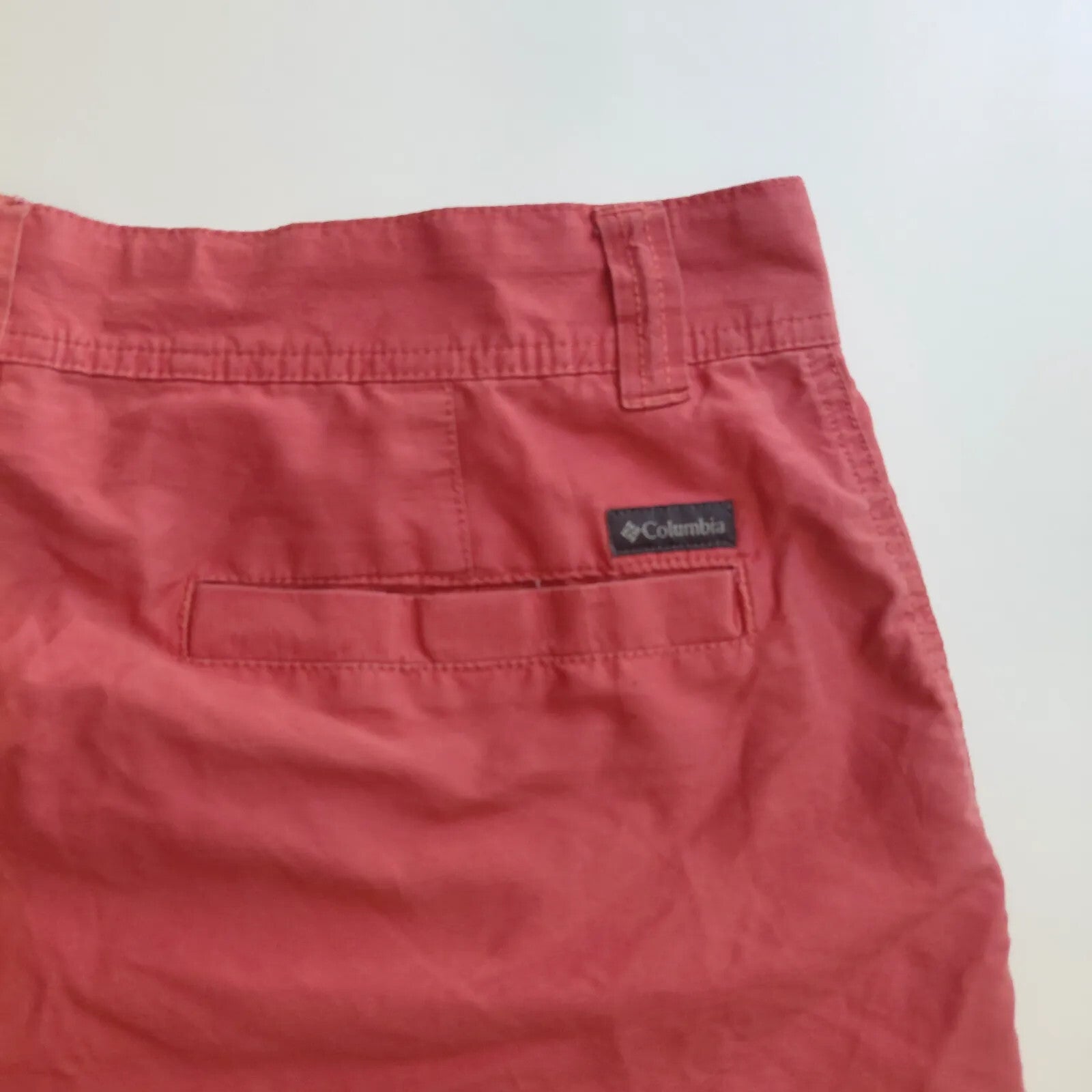 Columbia Shorts Mens 32W 8L Red Outdoor