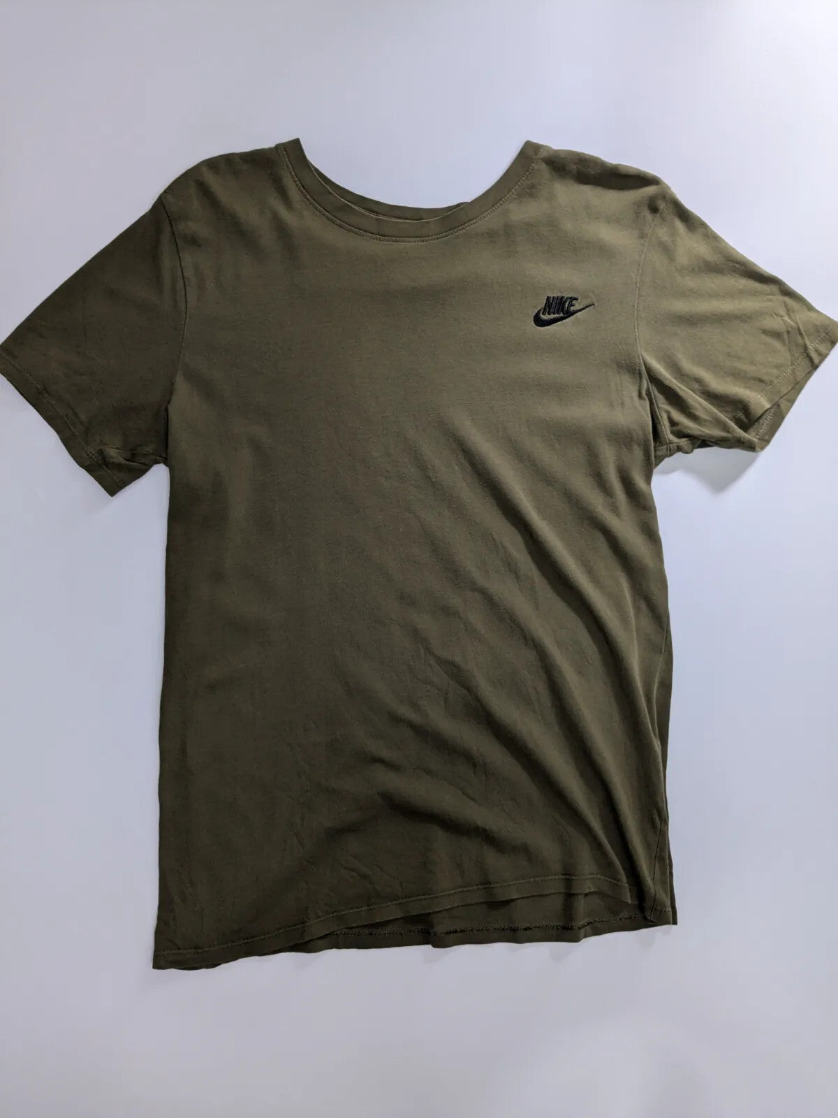 Nike T-Shirt Small Olive Green Logo Athletic Cut Short Sleeve Streetwear