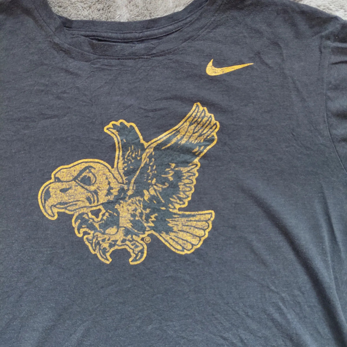 Nike Crew Neck T Shirt Mens XL Black Tri Blend Eagle Graphic Logo Athletic Cut