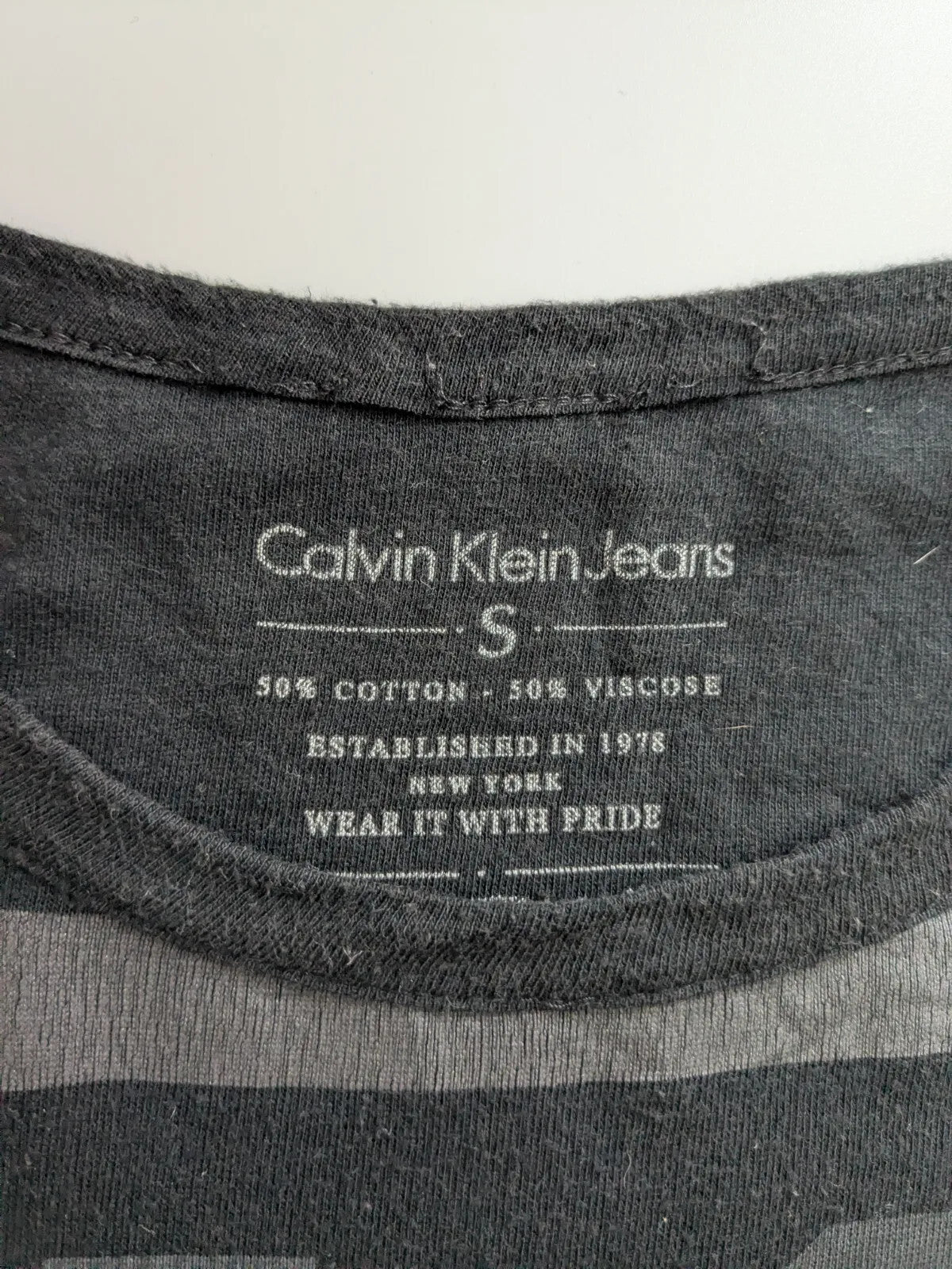 Calvin Klein Jeans Crew Neck T-Shirt Small Black Cotton Viscose CKJ Logo Print