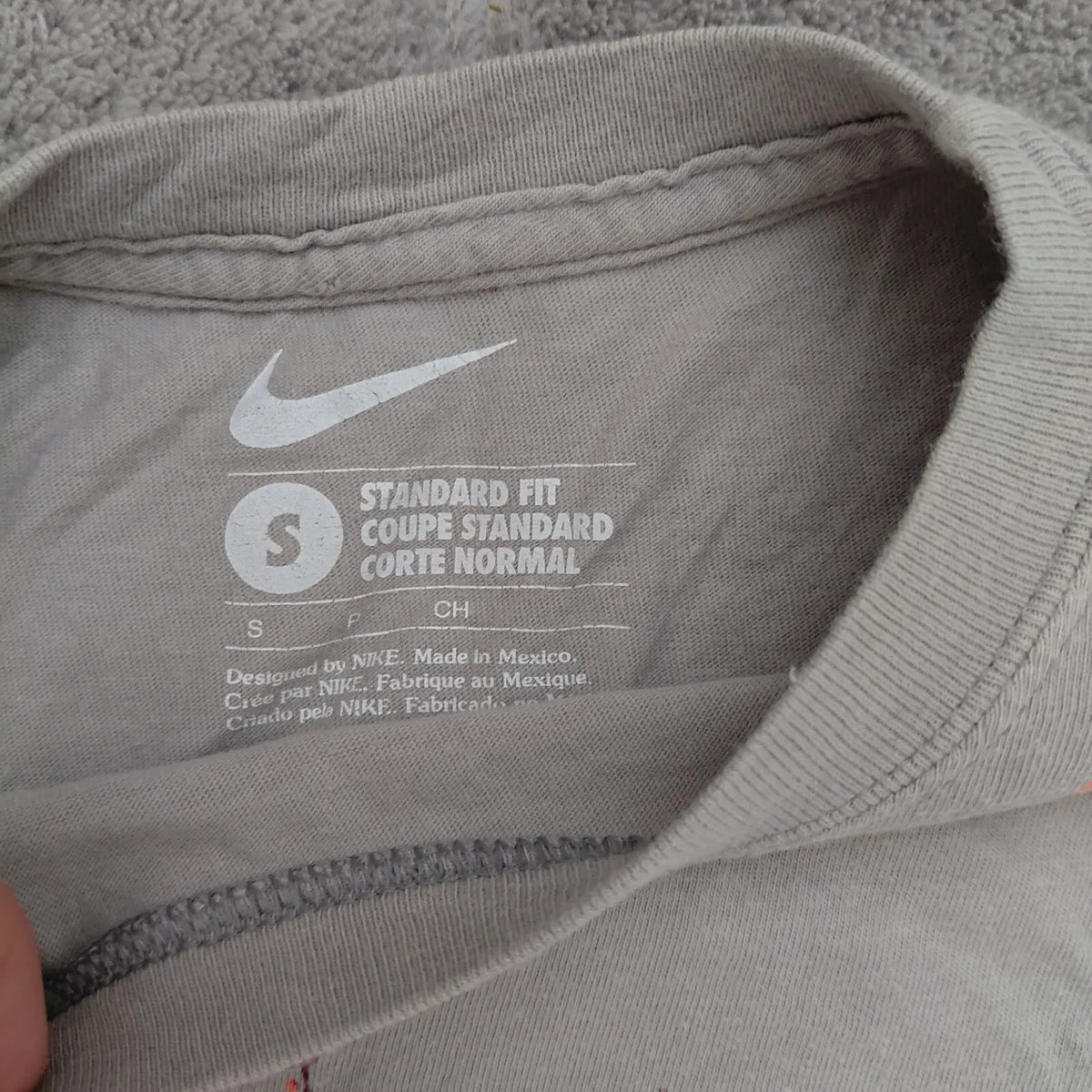 Nike Short Sleeve T Shirt Mens Small Grey Cotton Jersey Just Do It Graphic Logo