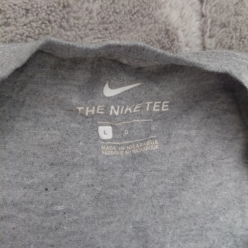 Nike Crew Neck T Shirt Large Grey Nike Logo Graphic Short Sleeve Athletic