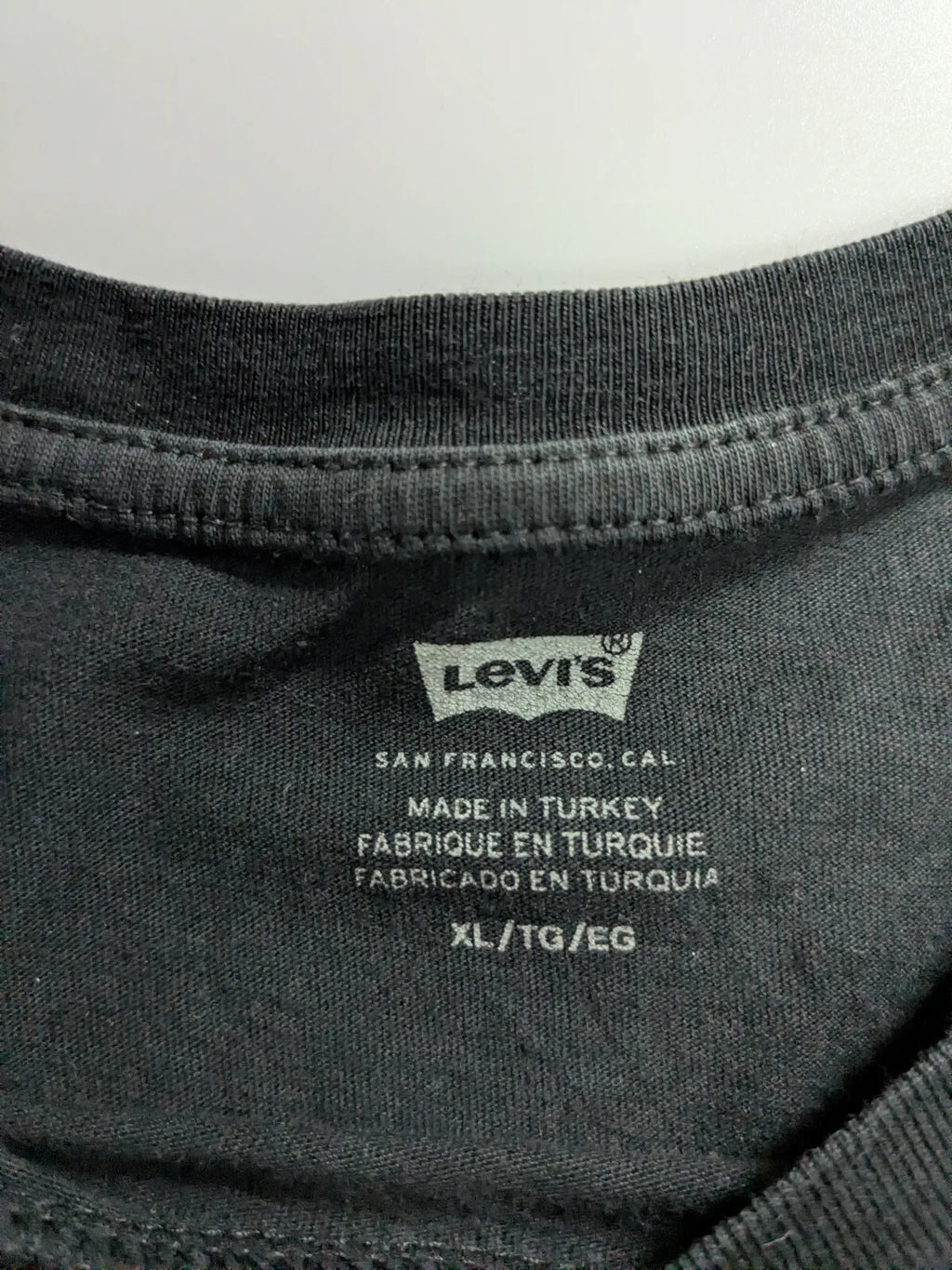 Levis T-Shirt XL Black Cotton Graphic Logo Streetwear
