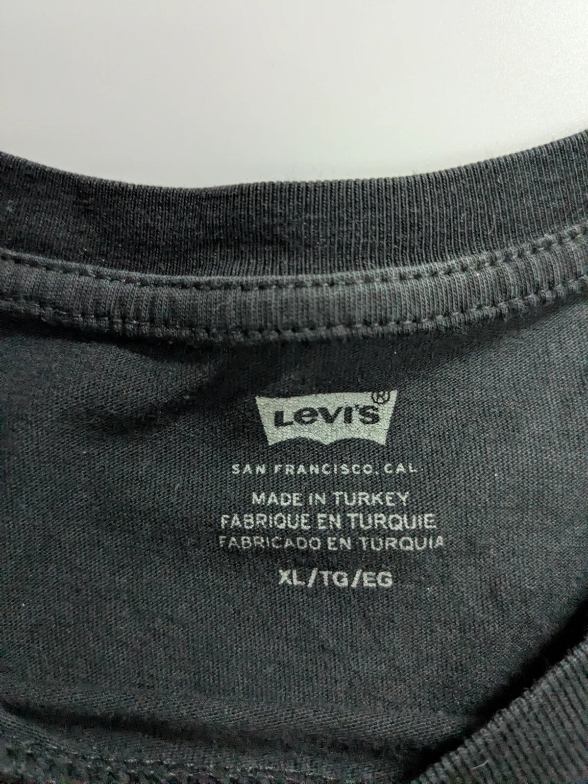 Levis T-Shirt XL Black Cotton Graphic Logo Streetwear