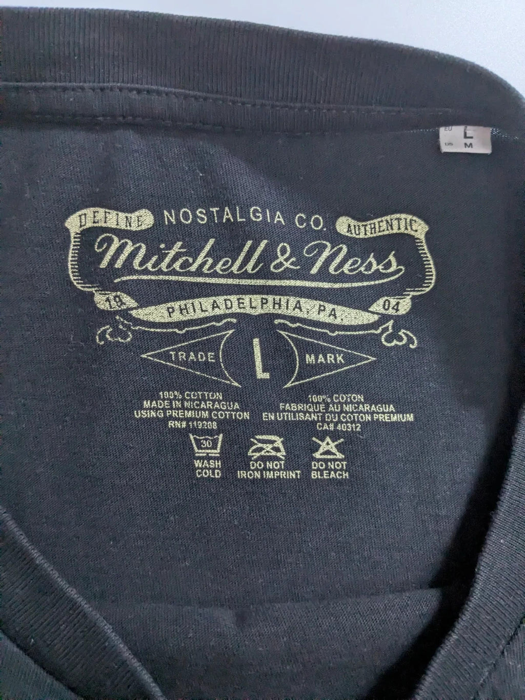 Mitchell & Ness T-Shirt Mens Large Black Cotton Graphic Logo Streetwear