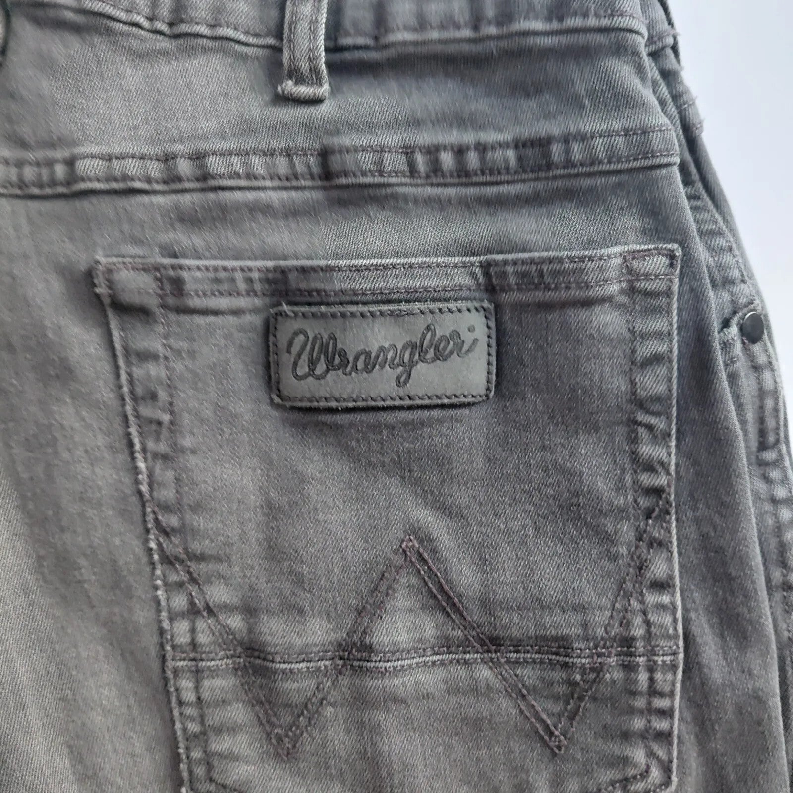 Wrangler Greensboro Jeans Mens W33 L36 Grey Denim Straight Leg Workwear Button