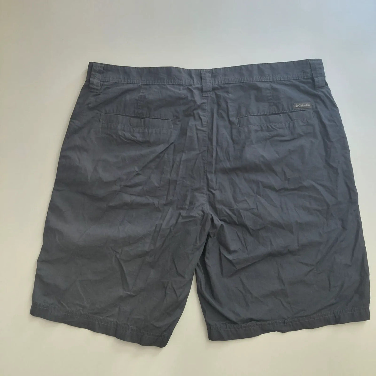 Columbia Shorts Mens UK33 Grey Button Fly