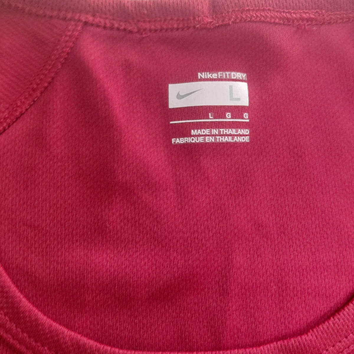 Nike T-Shirt Large Red Dri-FIT Short Sleeve Logo Athletic