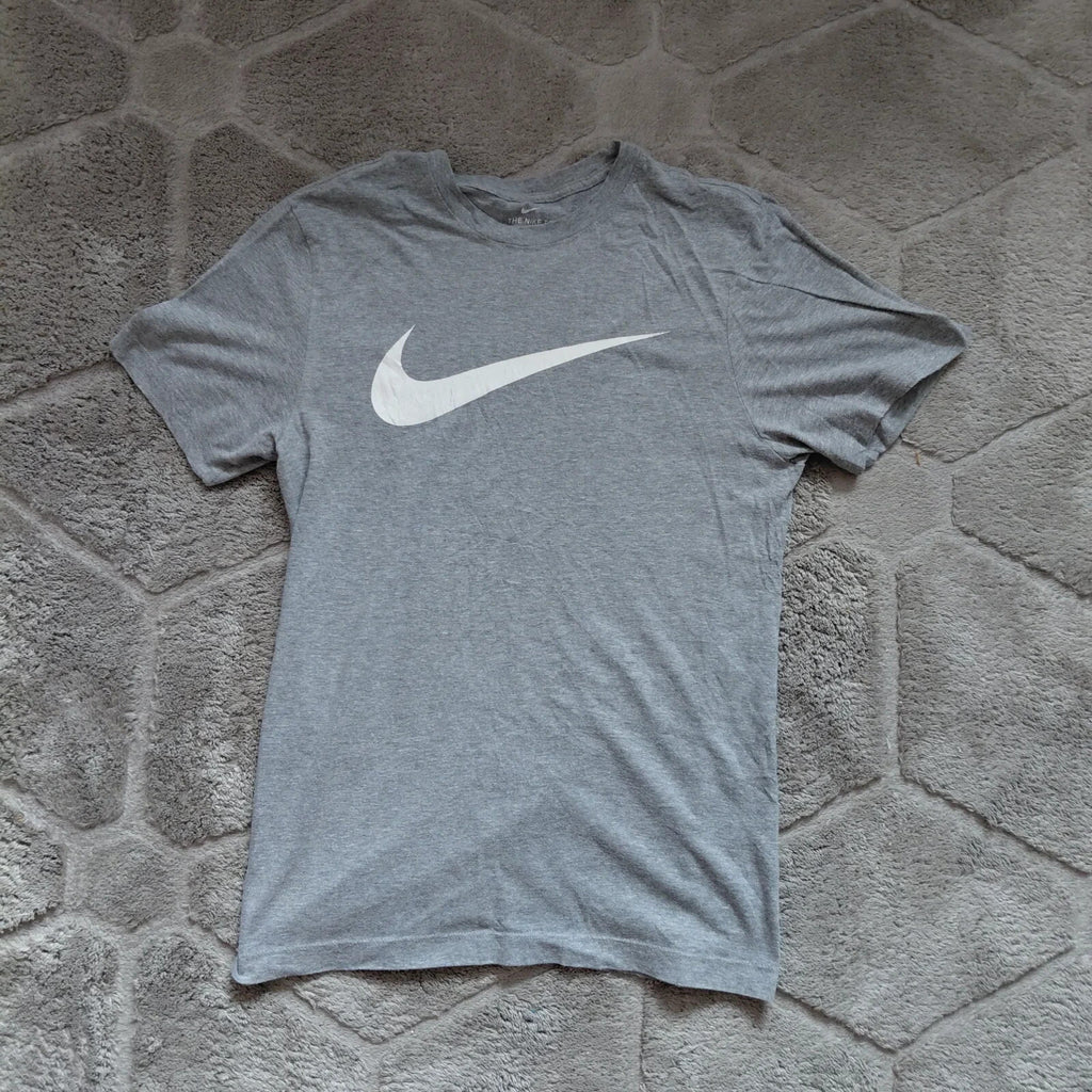 Nike T Shirt Small Grey Large Swoosh Logo Crew Neck Short Sleeve