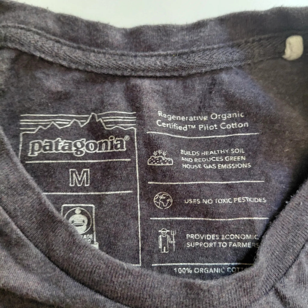 Patagonia T-Shirt Medium Charcoal Organic Cotton Short Sleeve Pocket Logo