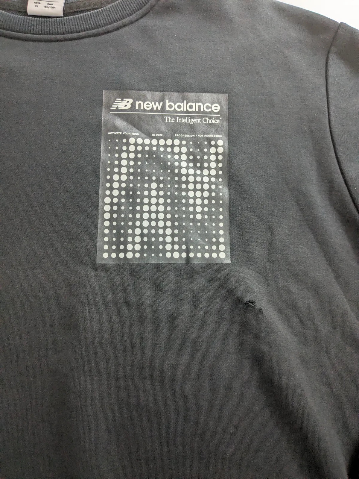 New Balance Crewneck Sweatshirt Large Black Logo Streetwear Pullover